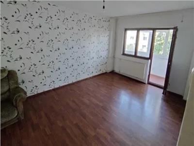 Apartament de vanzare zona Malu Rosu