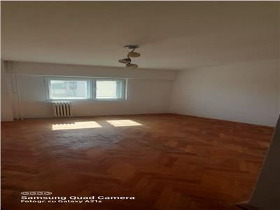 Apartament 2 camere de inchiriat zona Centala