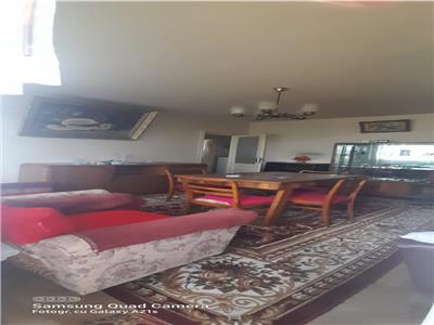 Apartament 3 camere, decomandat zona Sud