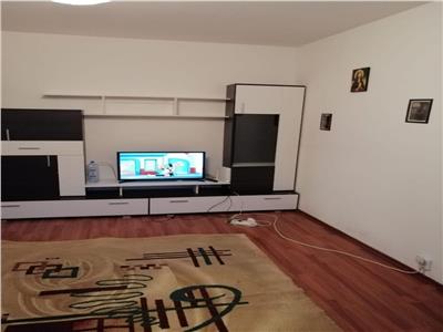 Apartament 3 camere zona Vest